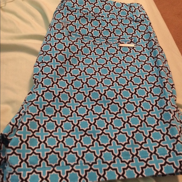 Shorts - Picture 2 of 5